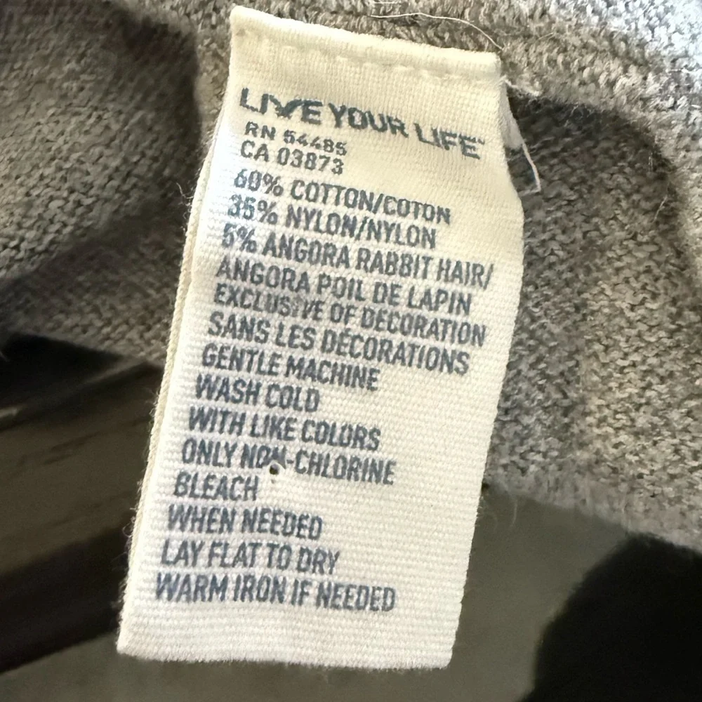 AEO GRAY BUTTON UP CARDIGAN WITH HOODIE - Picture 12 of 15